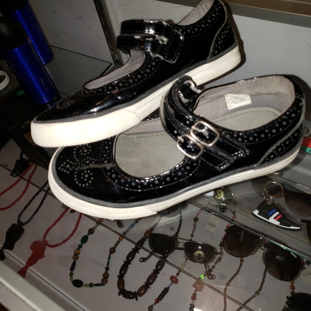 Hanna Anderson supportive Marie jane flats